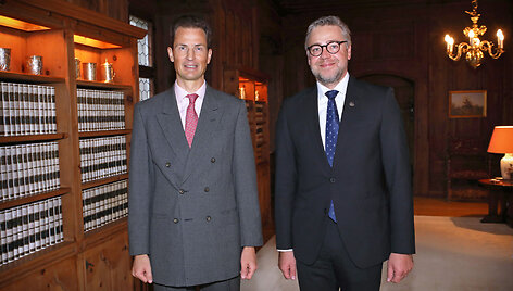 FotoLietuvos ambasadorius Austrijoje įteikė skiriamuosius ra&scaron;tus Lichten&scaron;teino Kunigaik&scaron;tystės princui