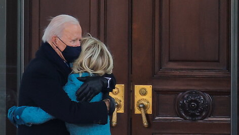 Naujasis JAV prezidentas J.Bidenas įžengė į Baltuosius rūmus
