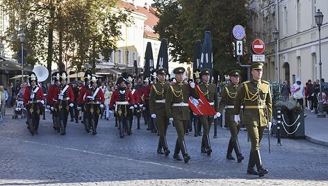 Simboli&scaron;kai atkartota istorinė Or&scaron;os mū&scaron;io laimėtojo triumfo eisena