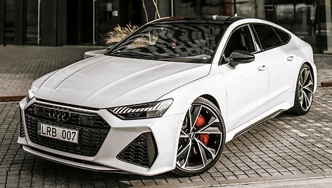 Ieškote galingo automobilio? Išskirtinis AUDI RS7 Sportback 600AG laukia naujo šeimininko