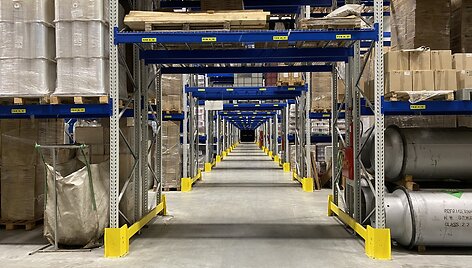 Logistics building