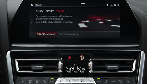 Pristatyti sporti&scaron;kiausi BMW automobiliai