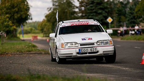 Automobilių slalomo varžybos Plungėje