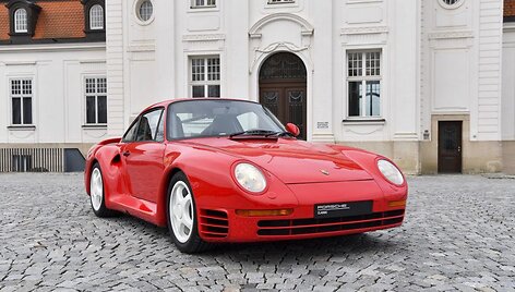 Gatvėmis važinėjo daugiau nei trys &scaron;imtai Porsche 959 egzempliorių &ndash; tai buvo greičiausias serijinės gamybos automobilis