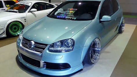 &bdquo;Stance&ldquo; stiliaus automobilis