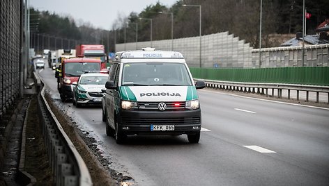 Kontrolės postas kelyje Kaunas - Vilnius