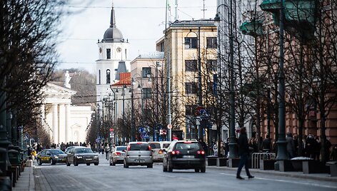 Saulėta diena &scaron;e&scaron;tadienio popietę