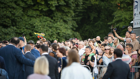 Prezidento Gitano Nausėdos kvietimas giedoti Tautišką giesmę