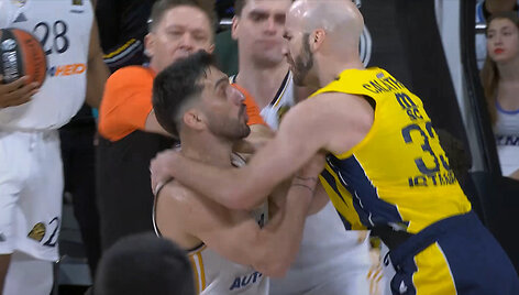 Nickas Calathesas ir Facundo Campazzo