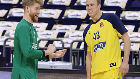 Thomasas Walkupas ir Luke'as Sikma