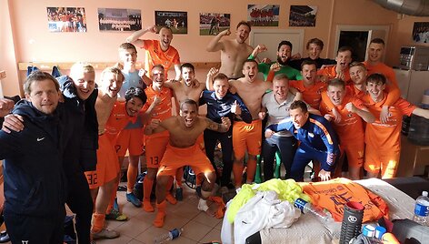Triumfuojantys Gargždų &bdquo;Bangos&ldquo; futbolininkai