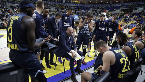 Aleksandras Džordževičius ir „Fenerbahče“ krepšininkai