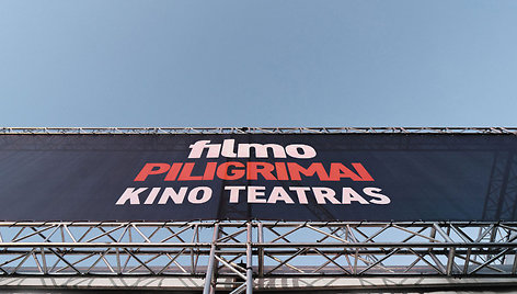 Karmėlavoje pristatytas filmas „Piligrimai“: keliems seansams pastatė kino teatrą