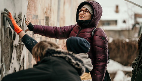 Savanorių prospekte Kaune pristatytas kultūros savanoriams dedikuotas gatvės meno kūrinys