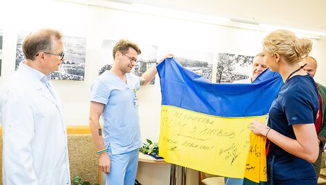 Kauno klinikose sutinkami i&scaron; Ukrainos grįžę medikai 