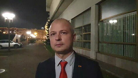 prie-seimo-vidurnakti-sutiktas-sgentvilas-valdzia-nesuformuojama-ir-darbai-nesuplanuojami-per-nakti