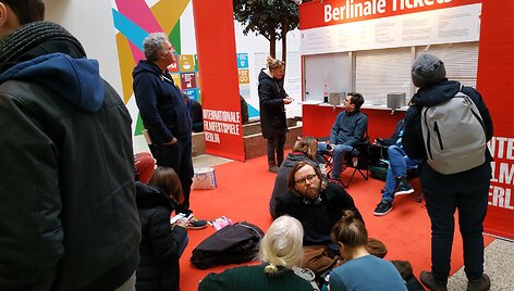 Amelija Otkinskienė Berlyno kino festivalyje. Bilietai