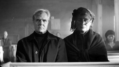 Aktoriai Henry Czerny ir Mimi Kuzyk filme &bdquo;The Righteous&ldquo;