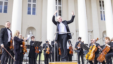 Katedros aikštė, Lietuvos valstybinis simfoninis orkestras ir Gintaras Rinkevičius