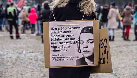 Sophie Scholl citata naudojama prie&scaron; kovos su COVID-19 pandemija priemones Vokietijoje