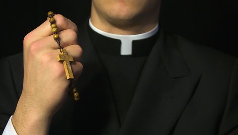 Telšių vyskupas dėl nepilnamečių tvirkinimo ir išnaudojimo šalina kunigą iš dvasininkų luomo