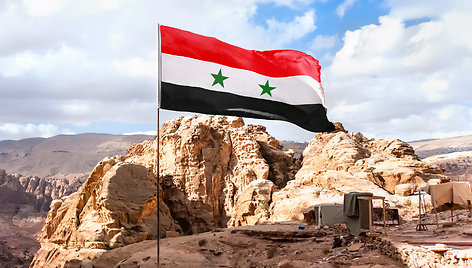 Izraelis smogė Sirijos vyriausybės pozicijoms netoli Damasko