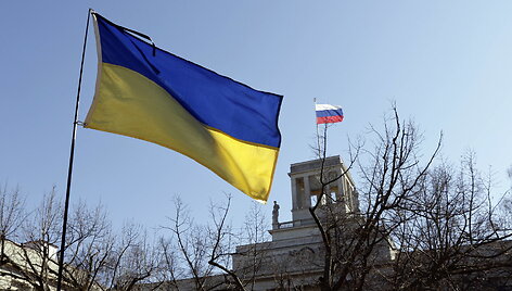 Ukrainos palaikymo mitingas prie Rusijos ambasados Vokietijoje