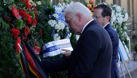 I&scaron;puolio 50-ųjų metinių minėjimo ceremonija