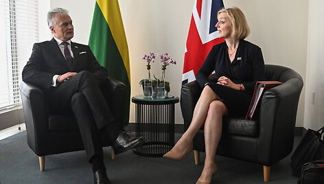 Gitanas Nausėda, Liz Truss