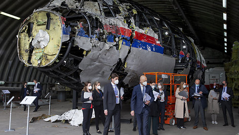 Reisu MH17 skridusio oro bendrovės „Malaysia Airlines“ lėktuvo nuolaužos