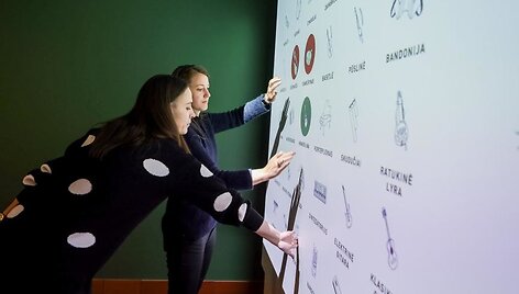 Kauno miesto muziejaus interaktyvi tradicinių &scaron;okių ir kapelos erdvė