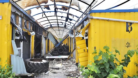 Sąvartynu tapęs geltonųjų kioskų turgus Šeškinėje