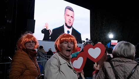 Pagrindiniai Lenkijos kandidatai surėmė ietis per televizinius debatus