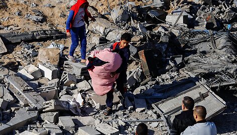 IBRAHEEM ABU MUSTAFA / REUTERS