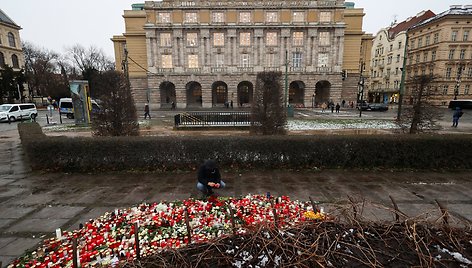 EVA KORINKOVA / REUTERS