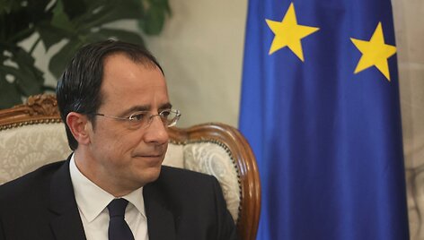 YIANNIS KOURTOGLOU / REUTERS
