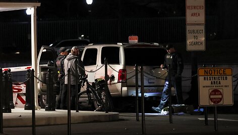LEAH MILLIS / REUTERS
