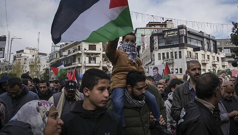 Mahmoud Illean / AP