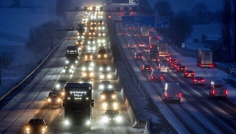 Michael Probst / AP