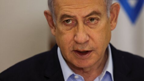 RONEN ZVULUN / REUTERS