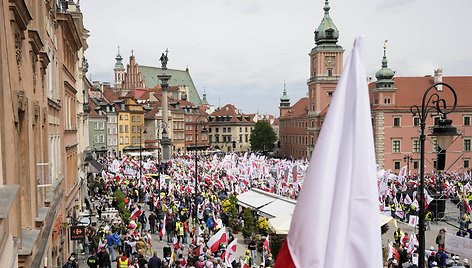 Protestai vyksta Lenkijoje.