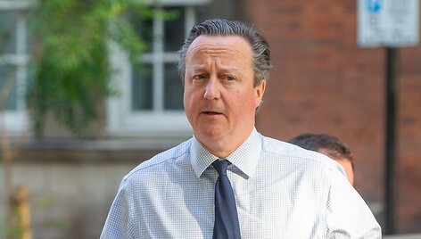 David Cameron dalyvauja sekmadienio politikos &scaron;ou.