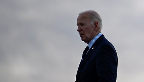 Prezidentas Biden išvyksta iš Niujorko po rinkimų renginio. / Craig Hudson / REUTERS