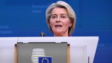 EK pirmininkė U. von der Leyen: ES gynybos poreikiai siekia 500 mlrd. eurų / JOHN THYS / AFP