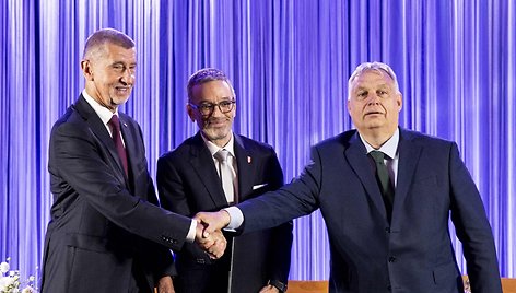 Vengrija perima pirmininkavimą ES / TOBIAS STEINMAURER / AFP