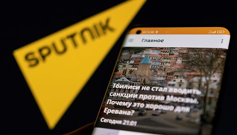 Iliustracija rodo Sputnik programėlę ir logotipą. / DADO RUVIC / REUTERS