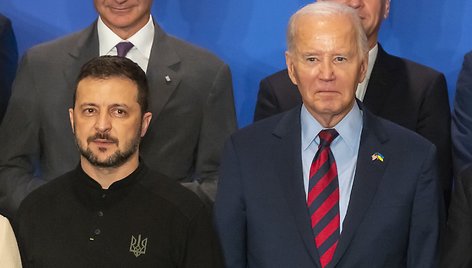 Ukrainos prezidentas Volodymyras Zelenskis ir JAV prezidentas Joe Bdienas