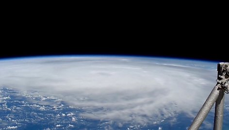 Palydovinis vaizdas rodo uraganą Helene Floridos įlankoje. / NASA / via REUTERS