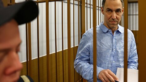 Laurent'as Vinatier / Evgenia Novozhenina / REUTERS