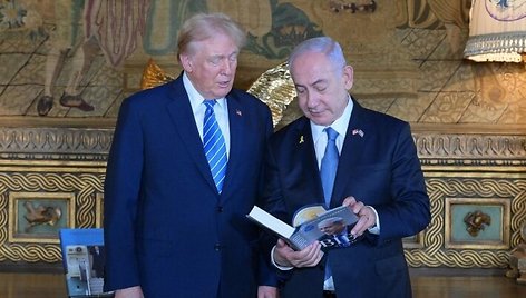 B. Netanyahu su D. Trumpu liepą / Amos Ben Gershom/Israel Gpo / ZUMAPRESS.com